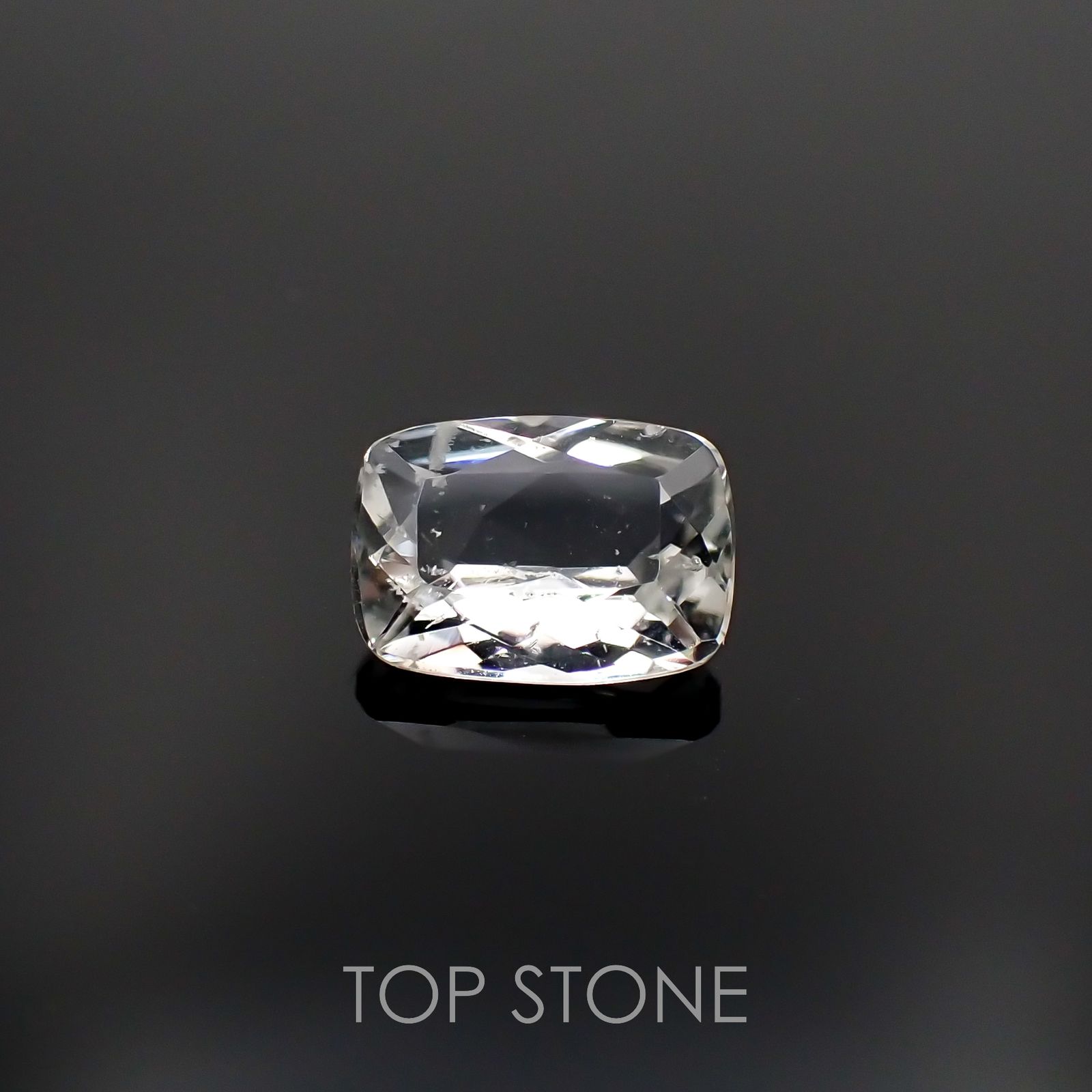オリゴクレース(宝石名オリゴクレース)ブラジル産 0.73ct 識別済[221219446]7x5mm前後