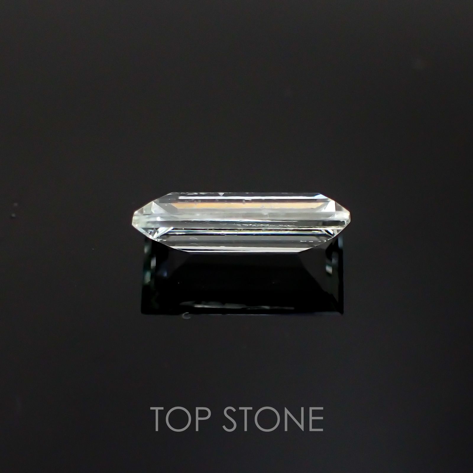 ライムスポジュミン(宝石名スポジュミン) アフガニスタン産 1.85ct 識別済[20128826]10.9×5.1mm前後