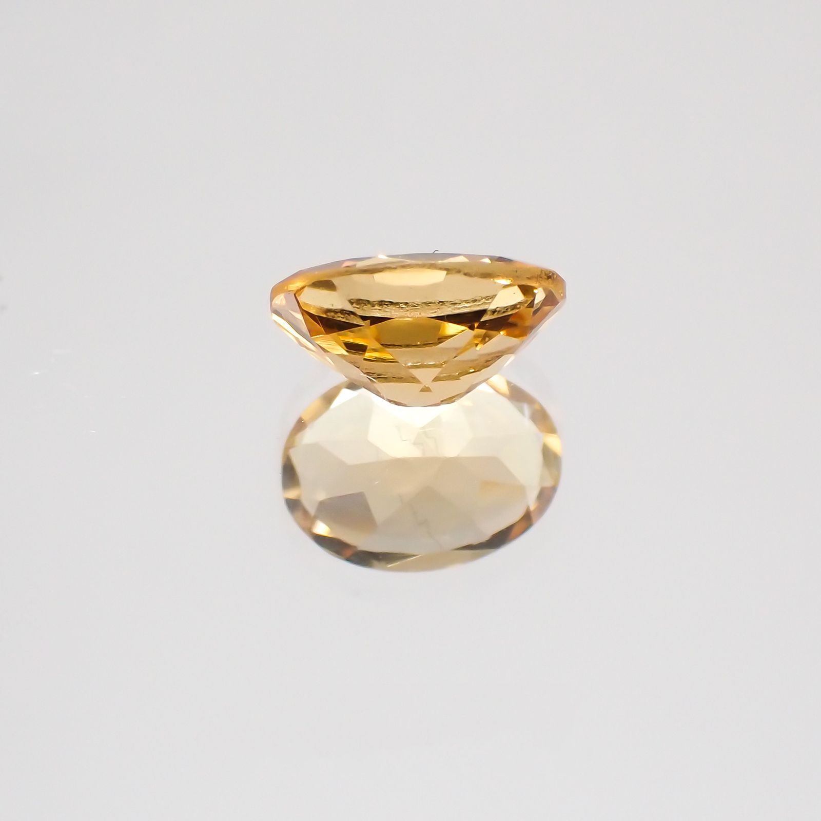 インペリアルガーネット(宝石名ヘソナイト・ガーネット)スリランカ産 0.85ct 識別済[231224368]6.8x4.9mm前後