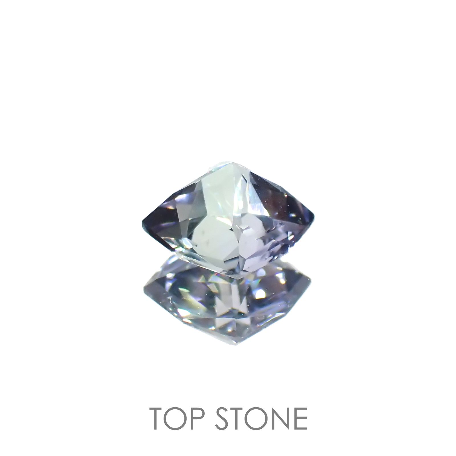◇カスタムカット◇バイカラータンザナイト 非加熱(宝石名ゾイサイト)タンザニア産 0.76ct 識別済[221118966]5.6x5.7mm前後