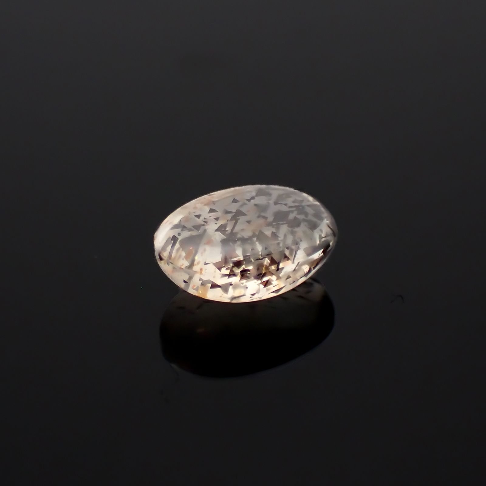 レインボーラティスサンストーン オーストラリア産 1.66ct[230722900]8.8x6.5mm前後