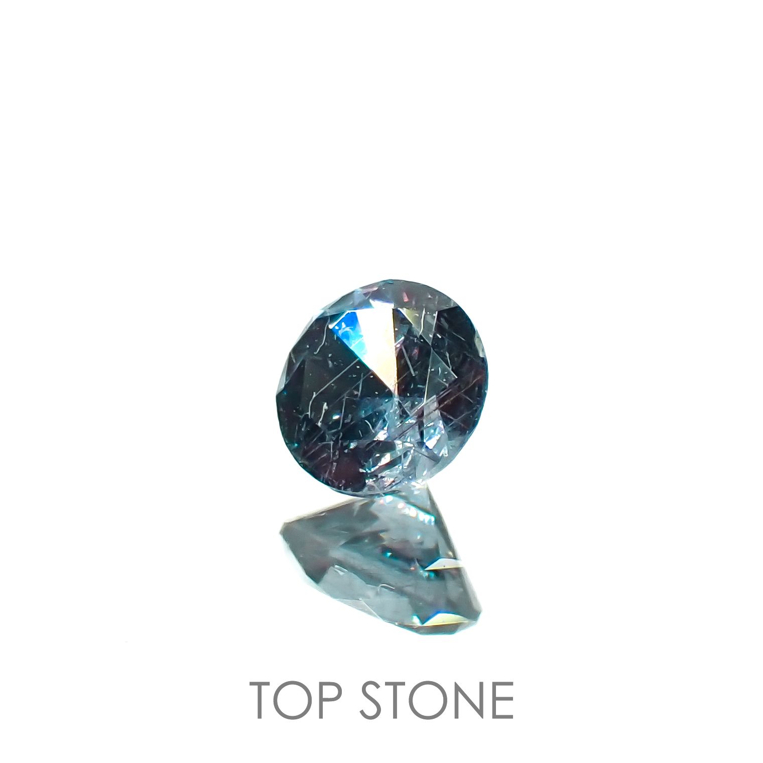 カラーチェンジガーネット アレキタイプ(宝石名ガーネット)マダガスカル・ベキリー産 0.17ct 識別済[221219418]3.3x3.3mm前後