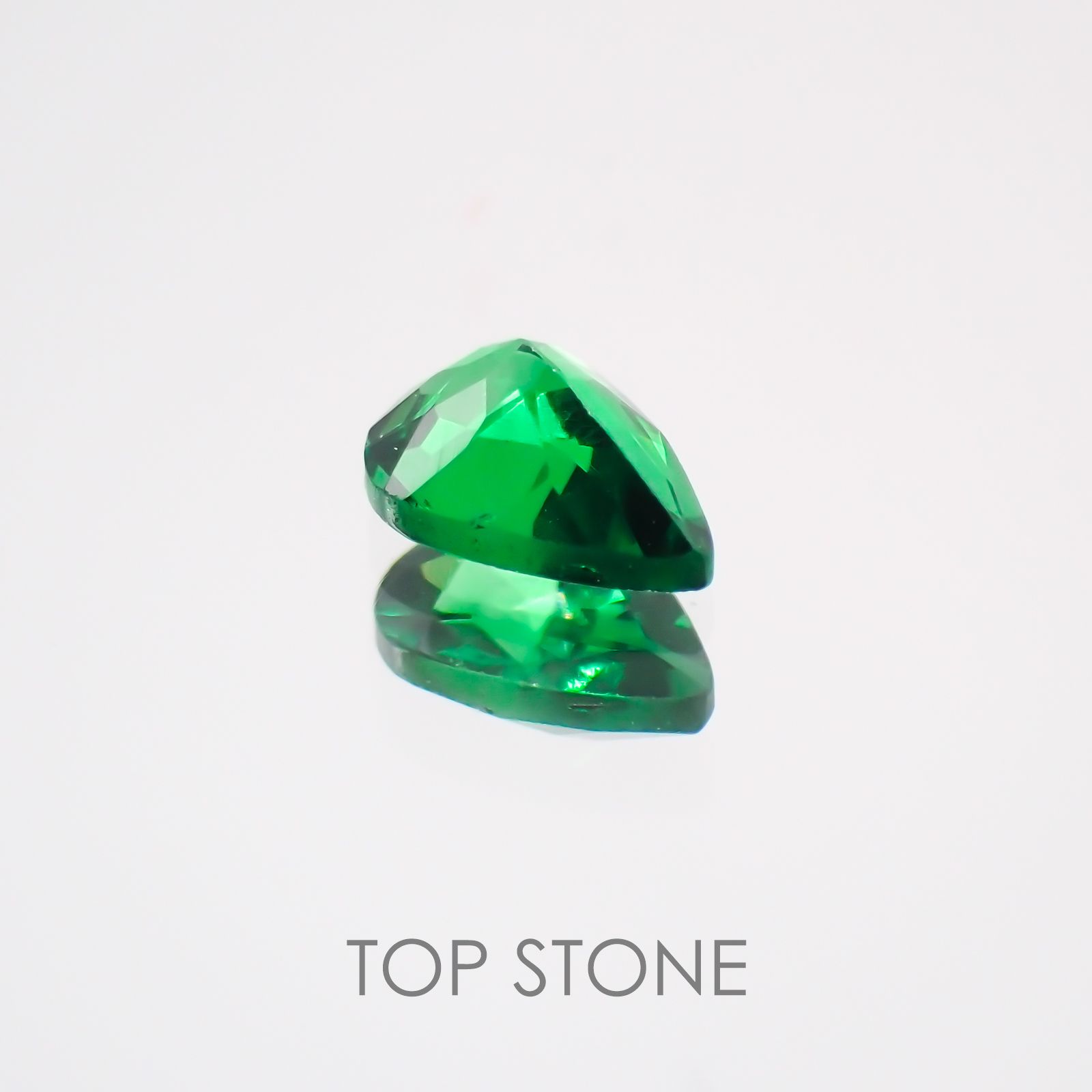 ツァボライト タンザニア産 ルース 0.17ct[21069924]4×3mm前後