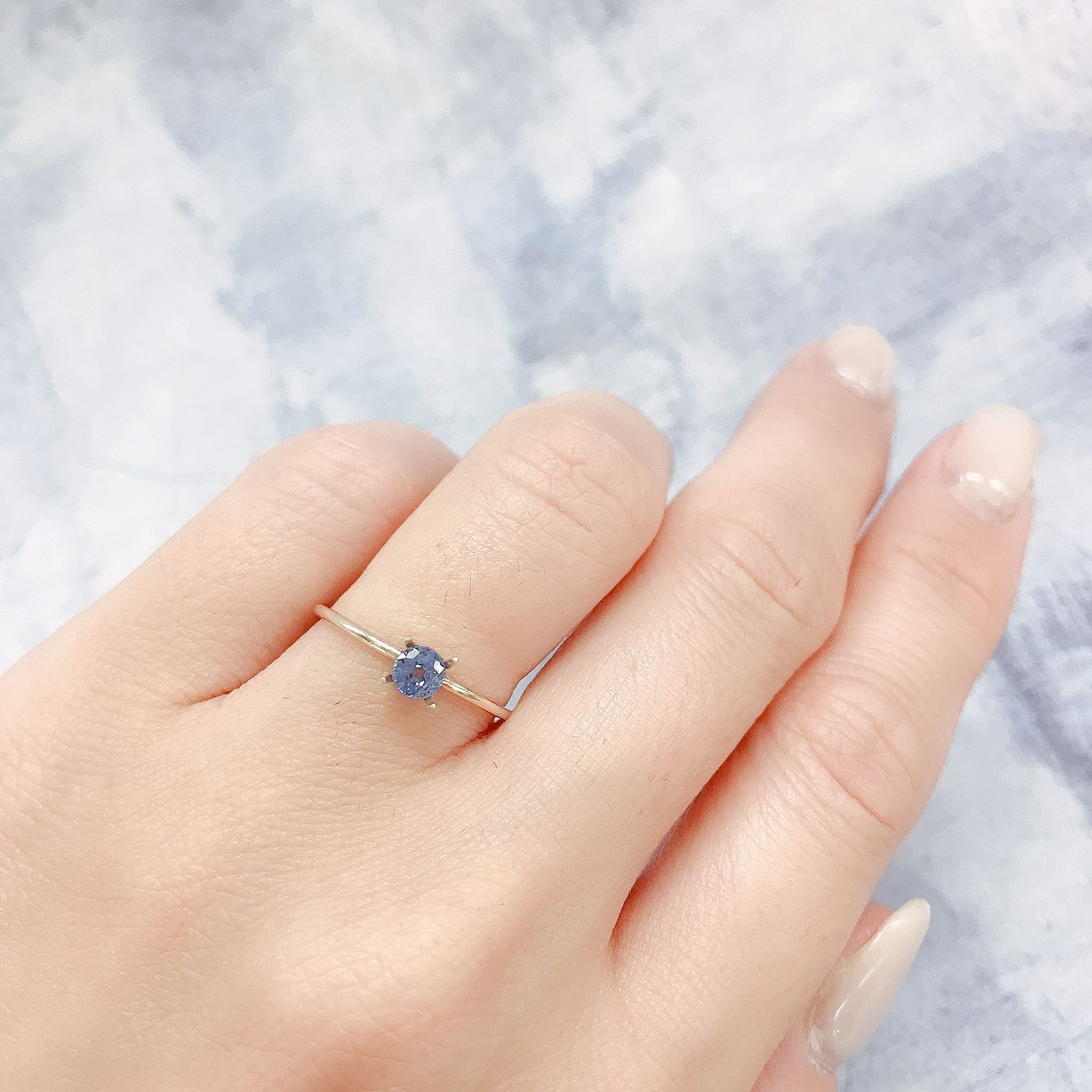 アイスブルーサファイア(宝石名サファイア)スリランカ/マダガスカル産 0.35ct 識別済[220515973]3.9x3.8mm前後