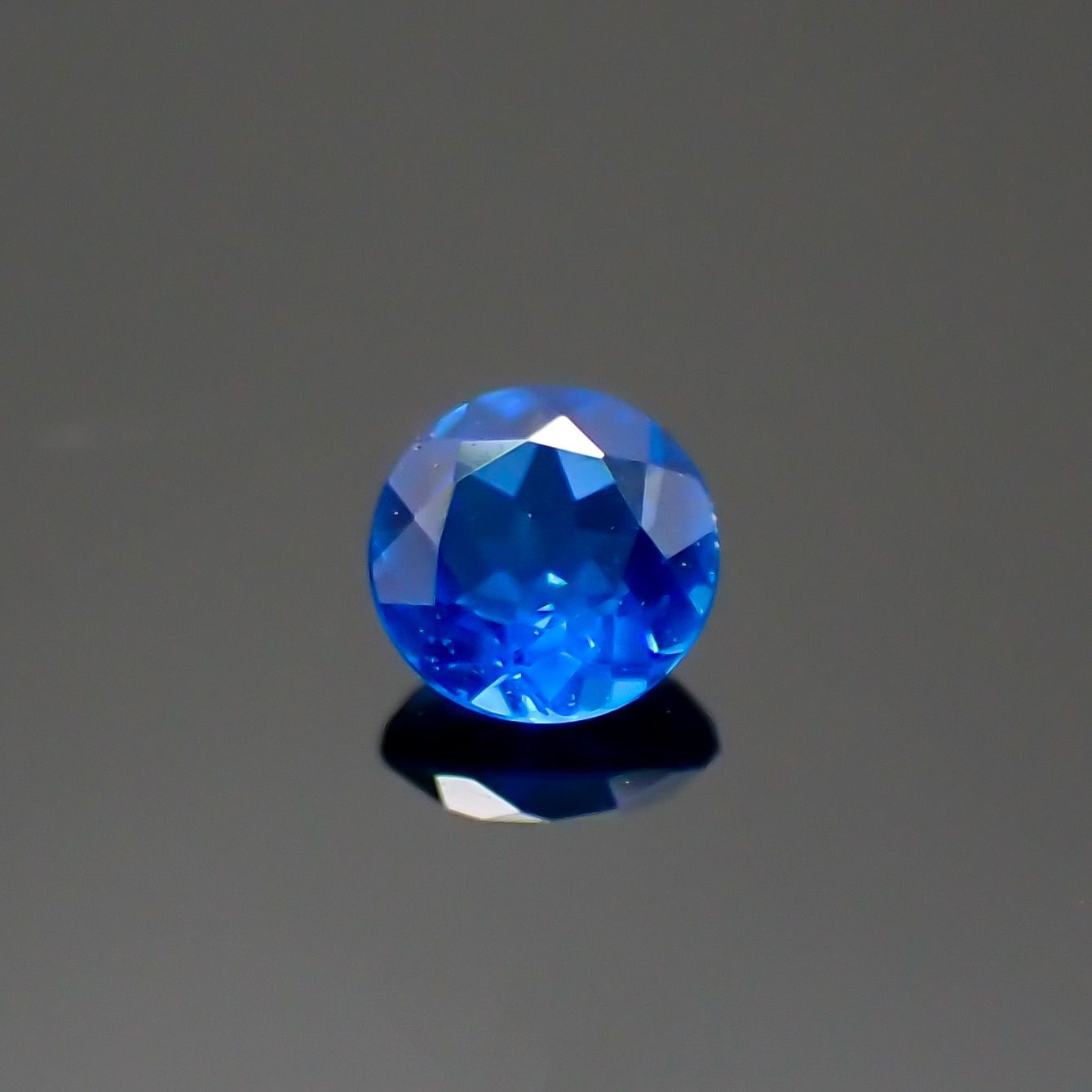 アウイナイト フルオレッセンス ドイツ産 0.052ct[220917699]2.5x2.5mm前後
