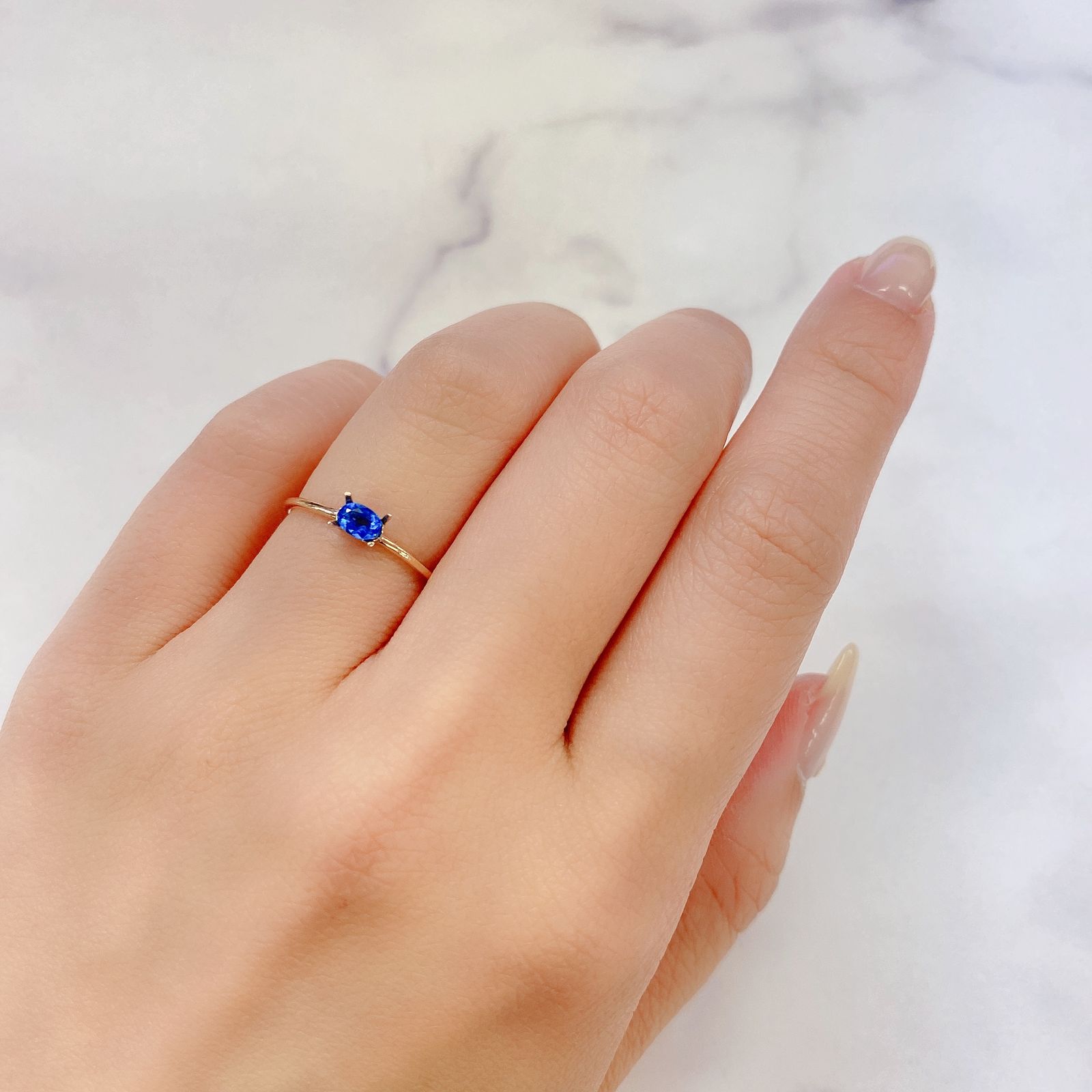 アウイナイト フルオレッセンス(宝石名アウイナイト) ドイツ産 0.145ct ソ付(日独)[21019335]4×2.9mm前後