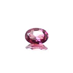ロードライトガーネット(宝石名ロードライト・ガーネット)ブラジル産 0.85ct 識別済[250530364]7.1x5.1mm前後