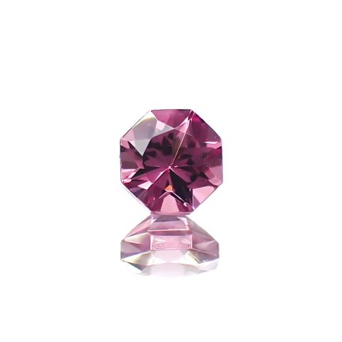 ◇オクタゴンカット◇カラーシフトマラヤガーネット(宝石名ガーネット)タンザニア産 識別済 0.38ct / 4x3.9mm前後 [260418045]
