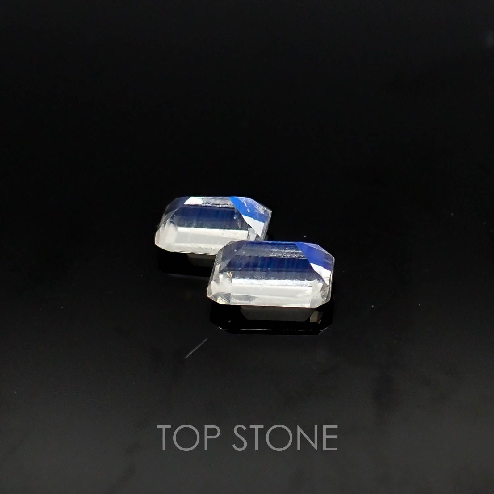 <ランダムセレクト2個セット> レインボームーンストーン レクタングルカット インド・ビハール産 0.50ct前後(2pcs合計)[20073636]5×3mm前後