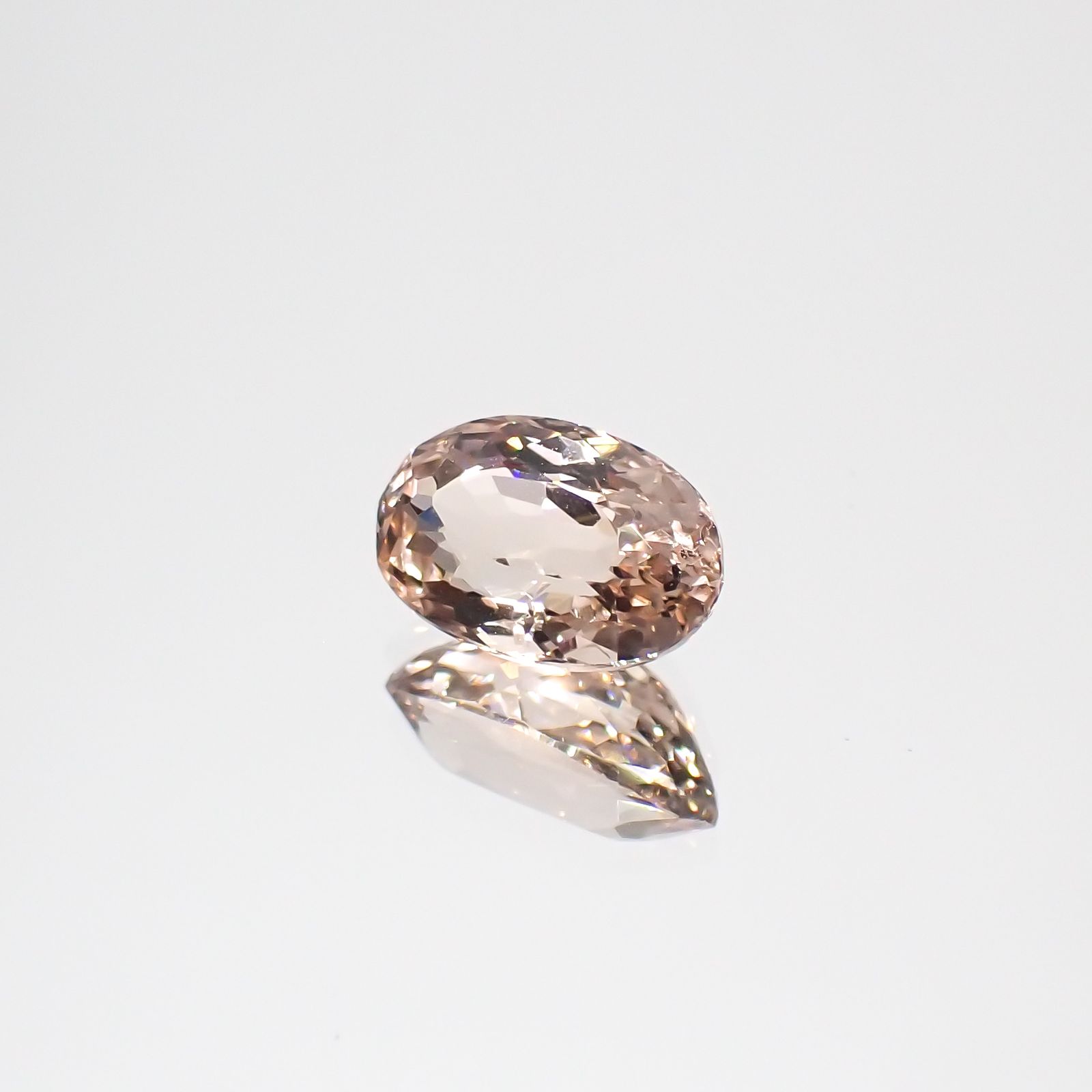 モルガナイト(宝石名モルガナイト)ナイジェリア産 1.26ct 識別済[230321160]8.6x5.5mm前後