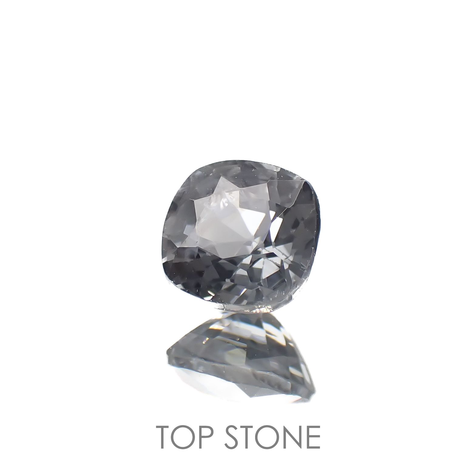グレースピネル(宝石名スピネル)ビルマ/マダガスカル産 0.82ct 識別済[220817559]5.5x5.3mm前後