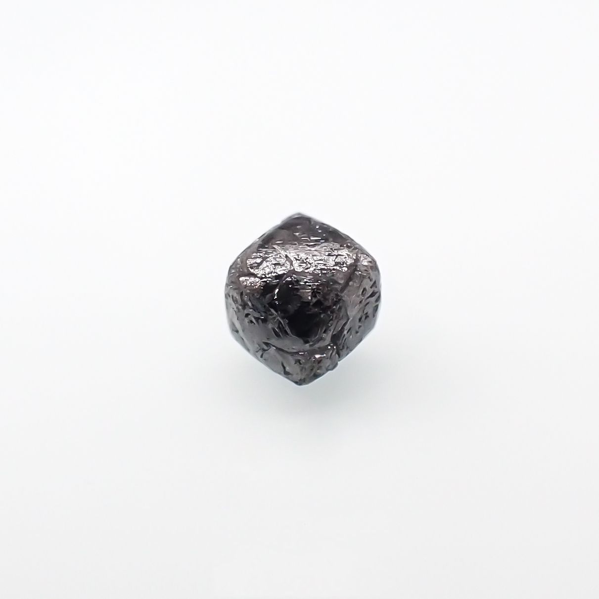 ブラックダイヤモンド 原石 0.80ct[220515835]5.3x5.1mm前後