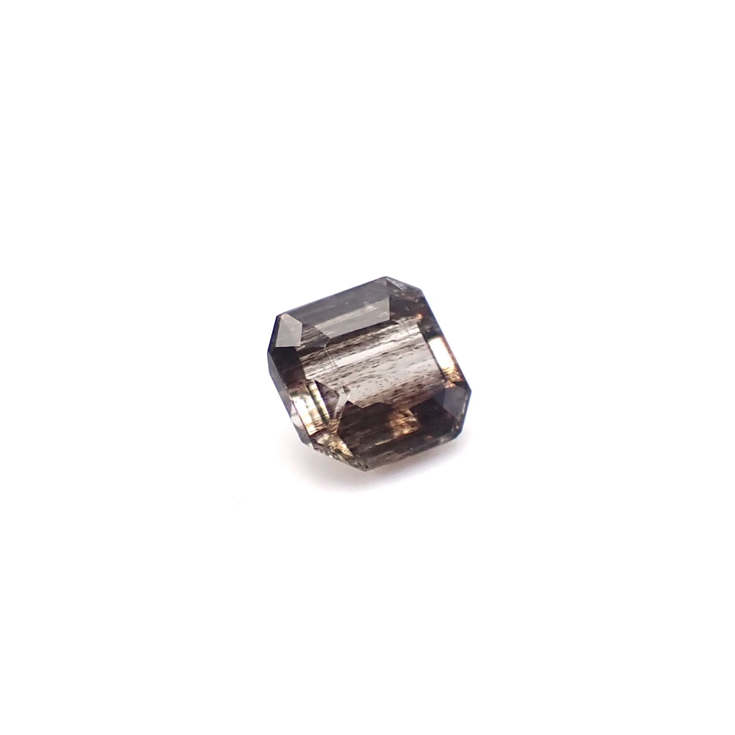 レインボースキャポライト ブラジル産 0.55ct / 5x5mm前後 [250931054]