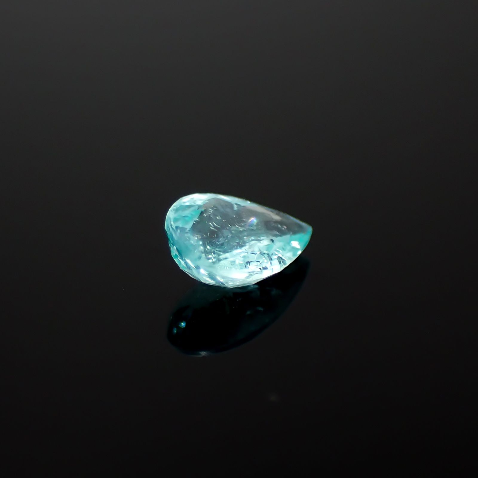 パライバトルマリン モザンビーク産 0.23ct[240928774]5.2x3.5mm前後
