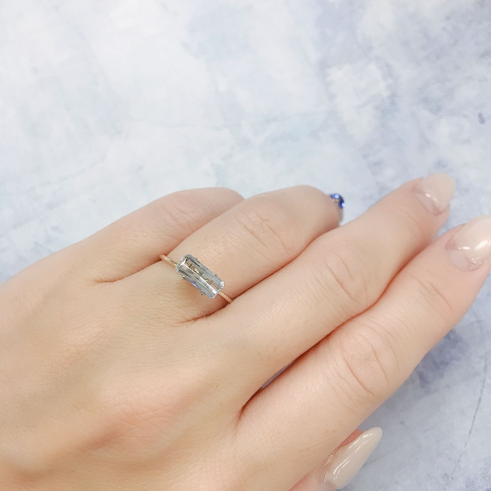 ジェレメジェバイト(宝石名エレメジェバイト)ナミビア産 0.82ct 識別済[220616312]9.2x3.9mm前後