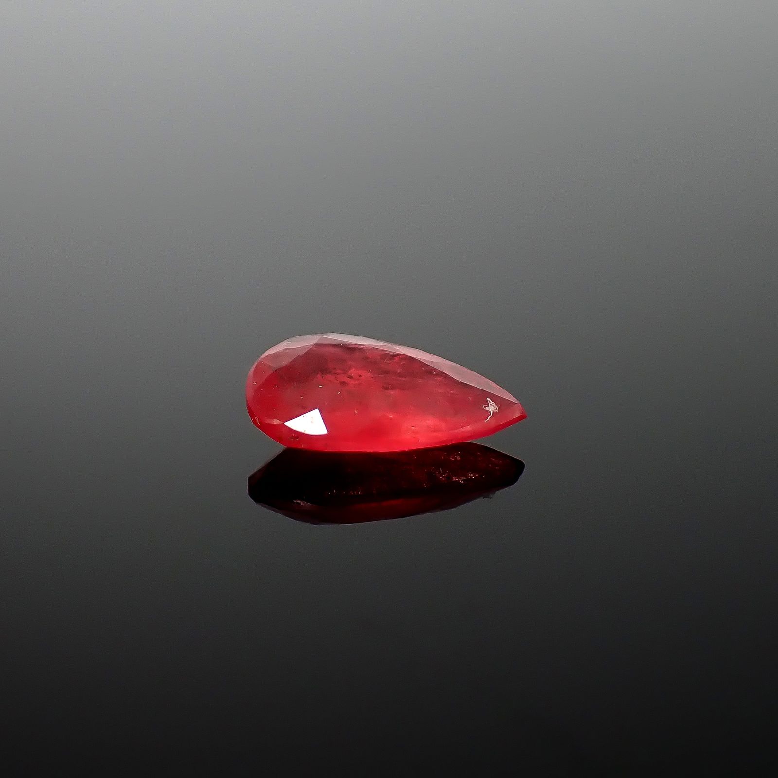 ロードナイト(宝石名ロードナイト)ブラジル産 識別済 1.50ct / 10x5.8mm前後 [260732654]