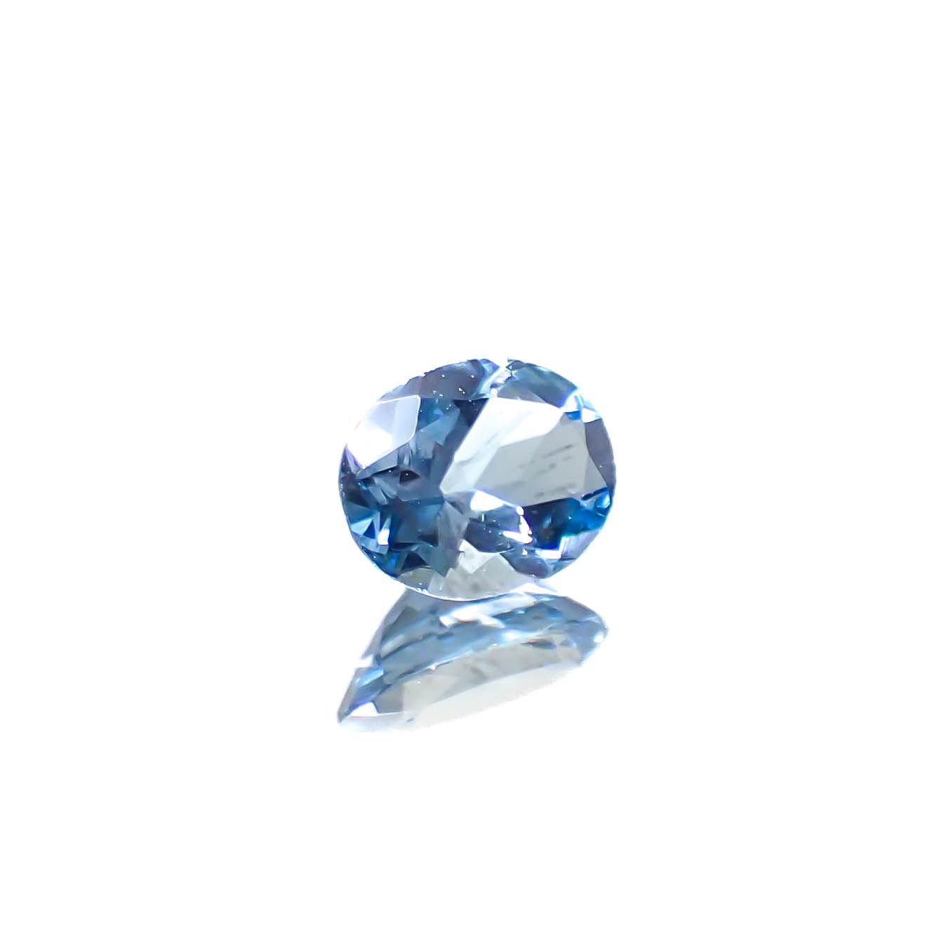 サンタマリアアクアマリン ブラジル産 0.27ct [250329938]5x3.9mm前後