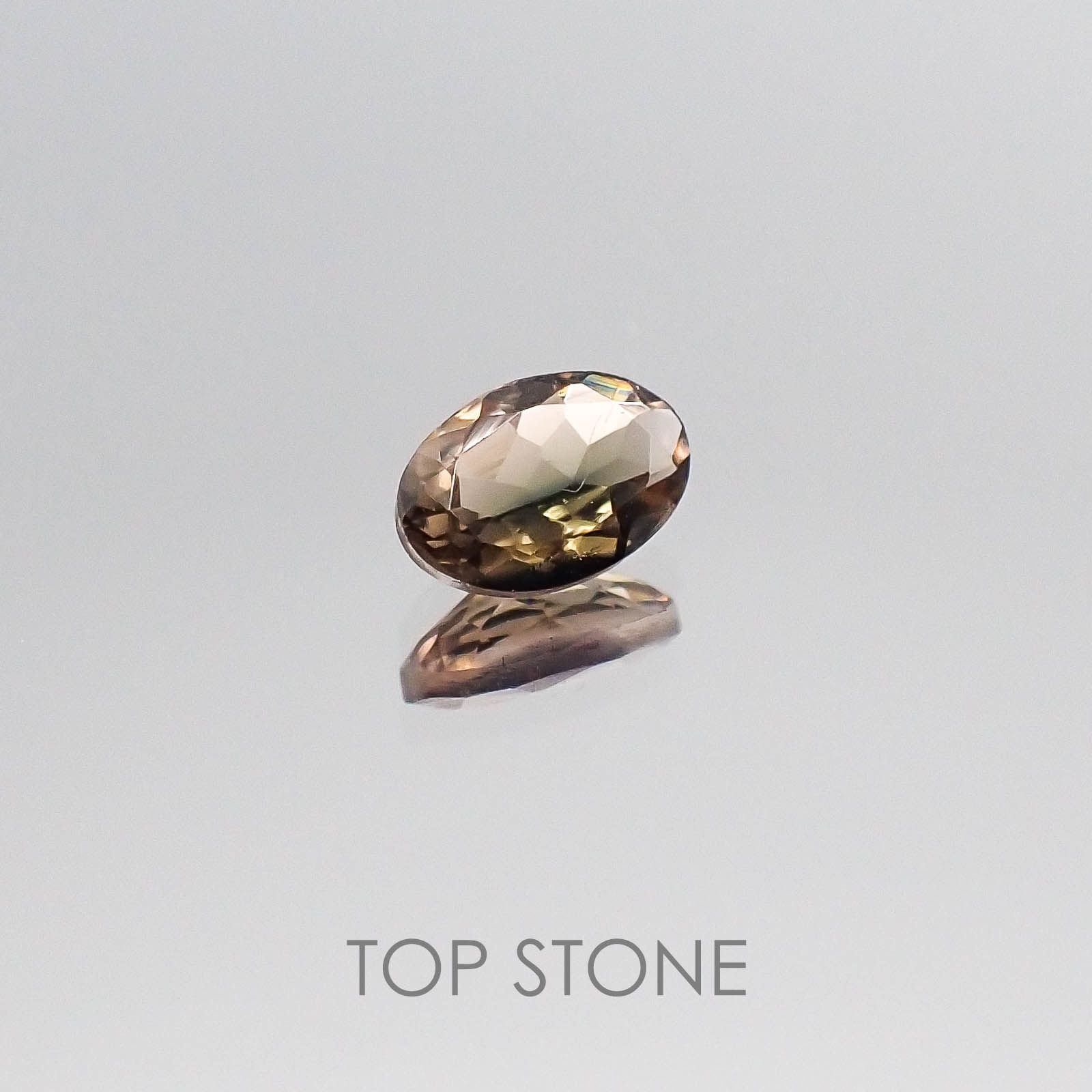 バイカラートルマリン(宝石名バイカラー・トルマリン) ブラジル産 0.42ct 識別済[20073780]6.2×4.1mm前後