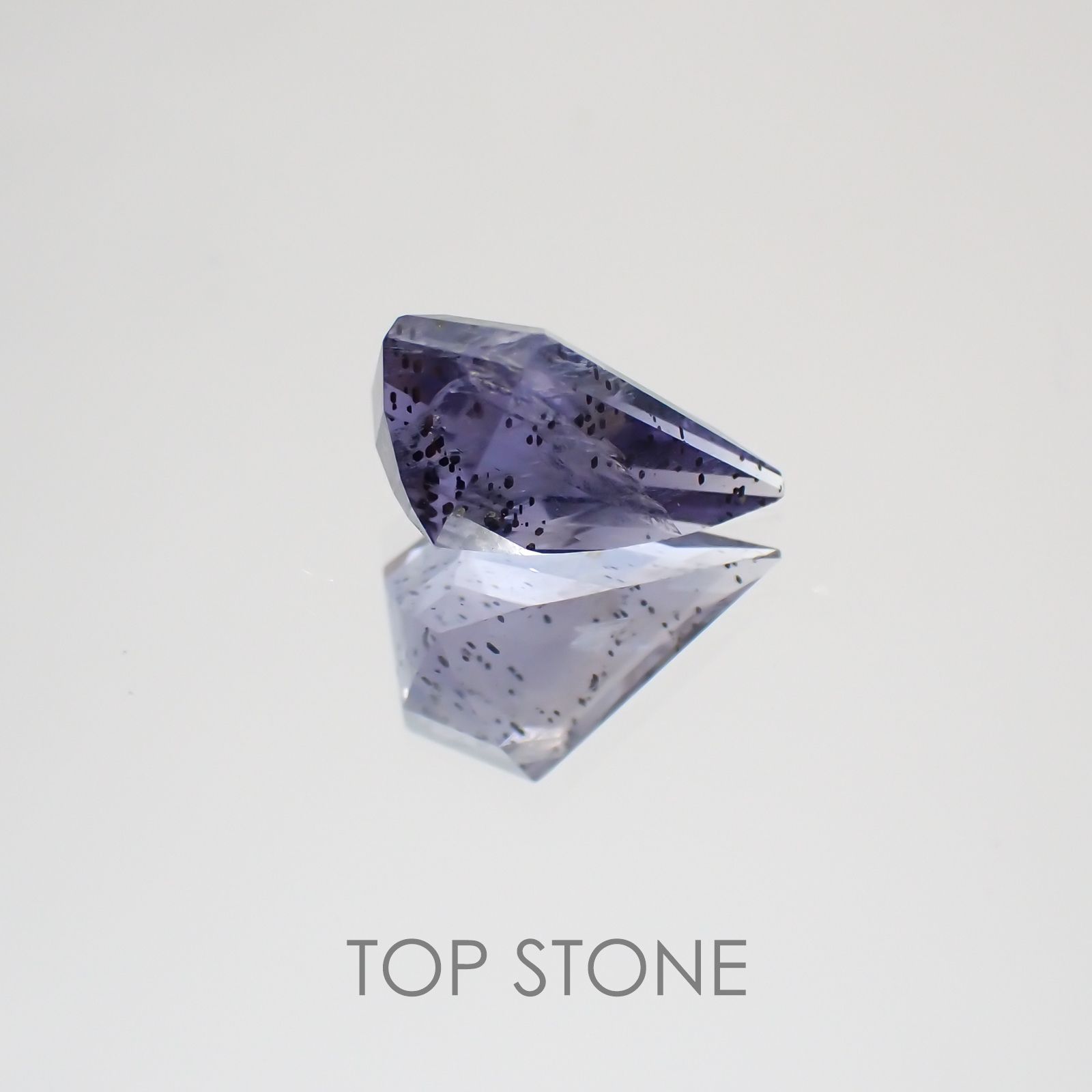 ◇カスタムカット◇アイオライトサンストーン インド・ブラジル産 ルース 1.14ct[21019199]9×6.6mm前後
