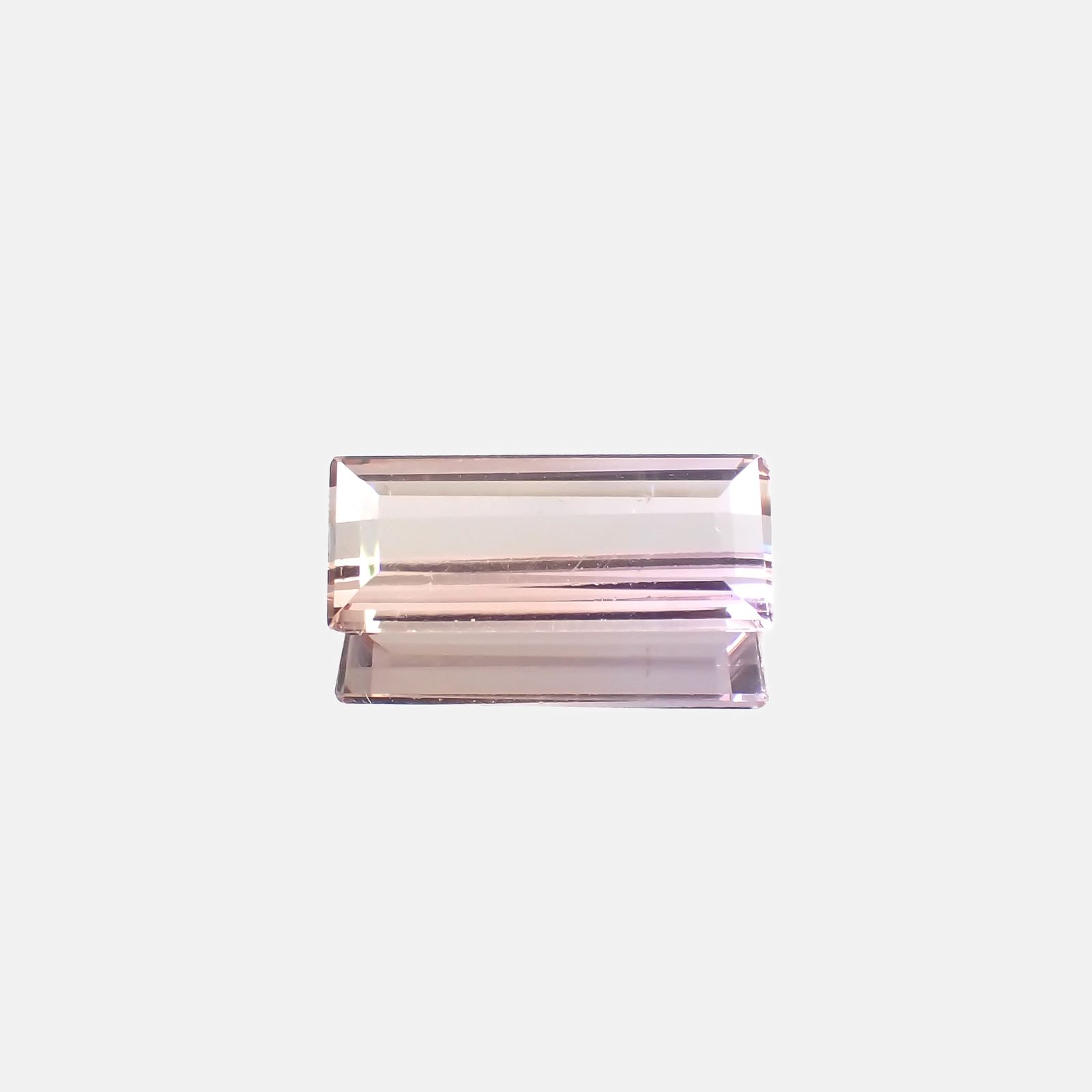 バイカラートパーズ ブラジル産 1.12ct[231023708]10.1x4.2mm前後