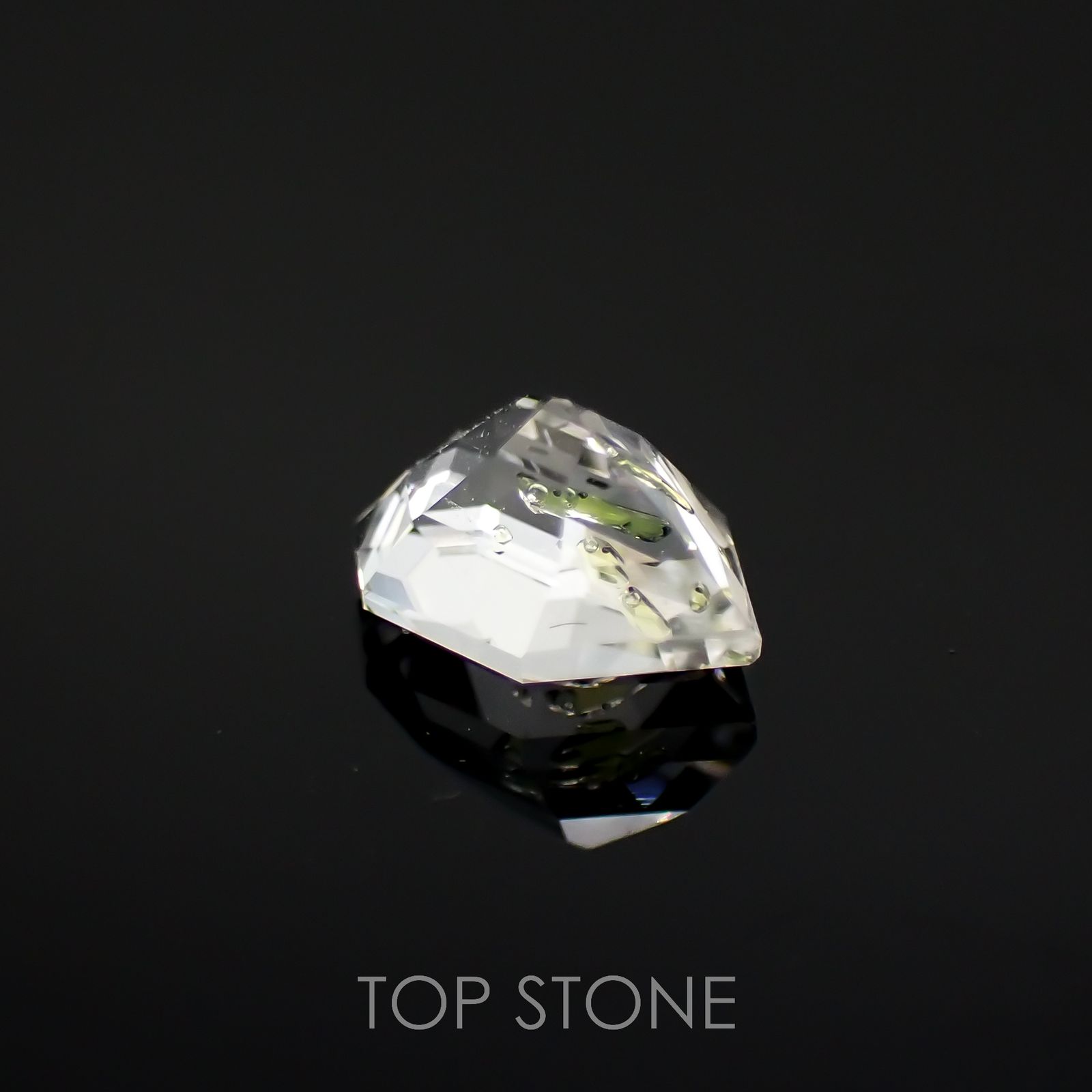 ◇カスタムカット◇オイルインクォーツ パキスタン産 0.66ct[221018531]6.7x4.7mm前後