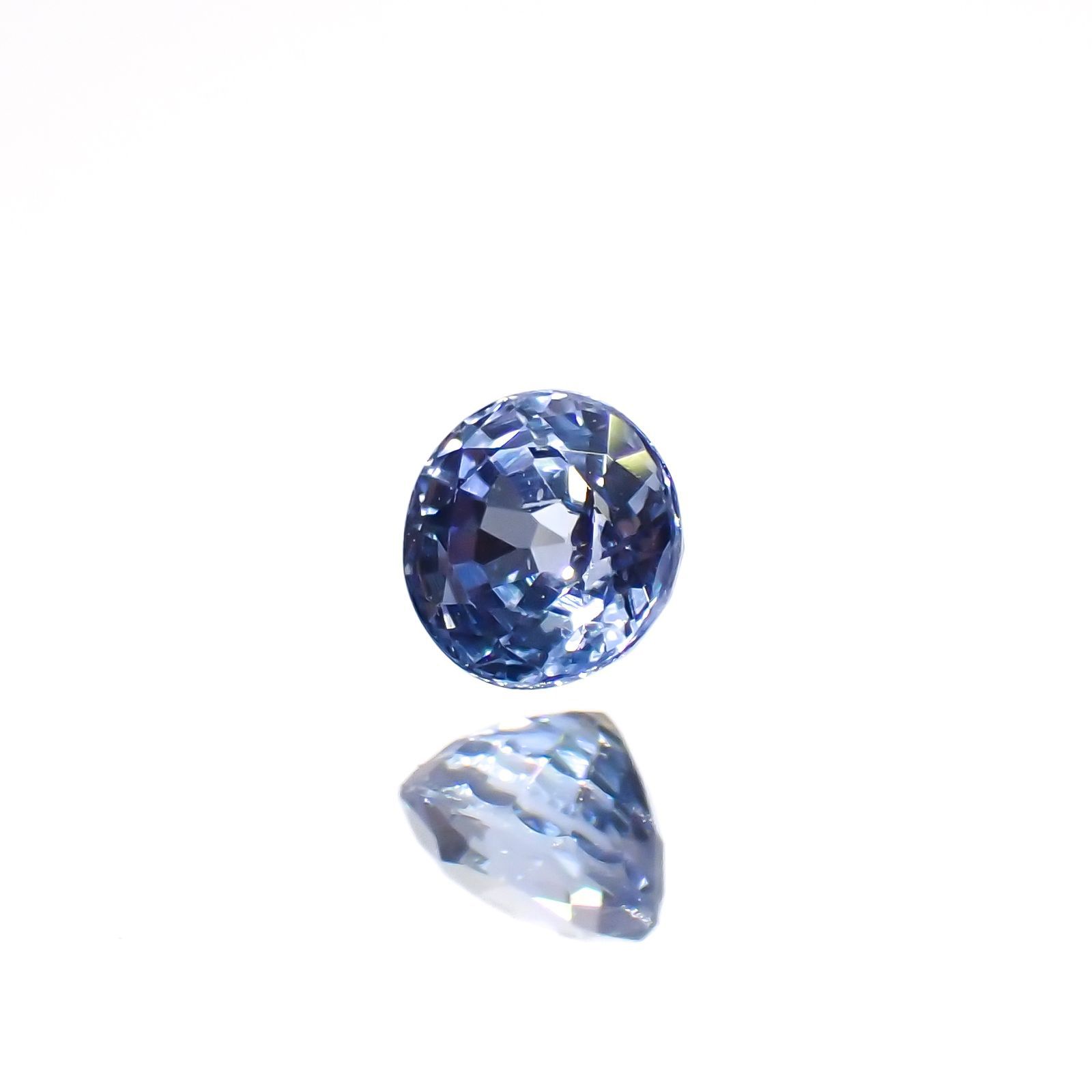 アイスブルーサファイア(宝石名サファイア)スリランカ/マダガスカル産 0.35ct 識別済[220515973]3.9x3.8mm前後