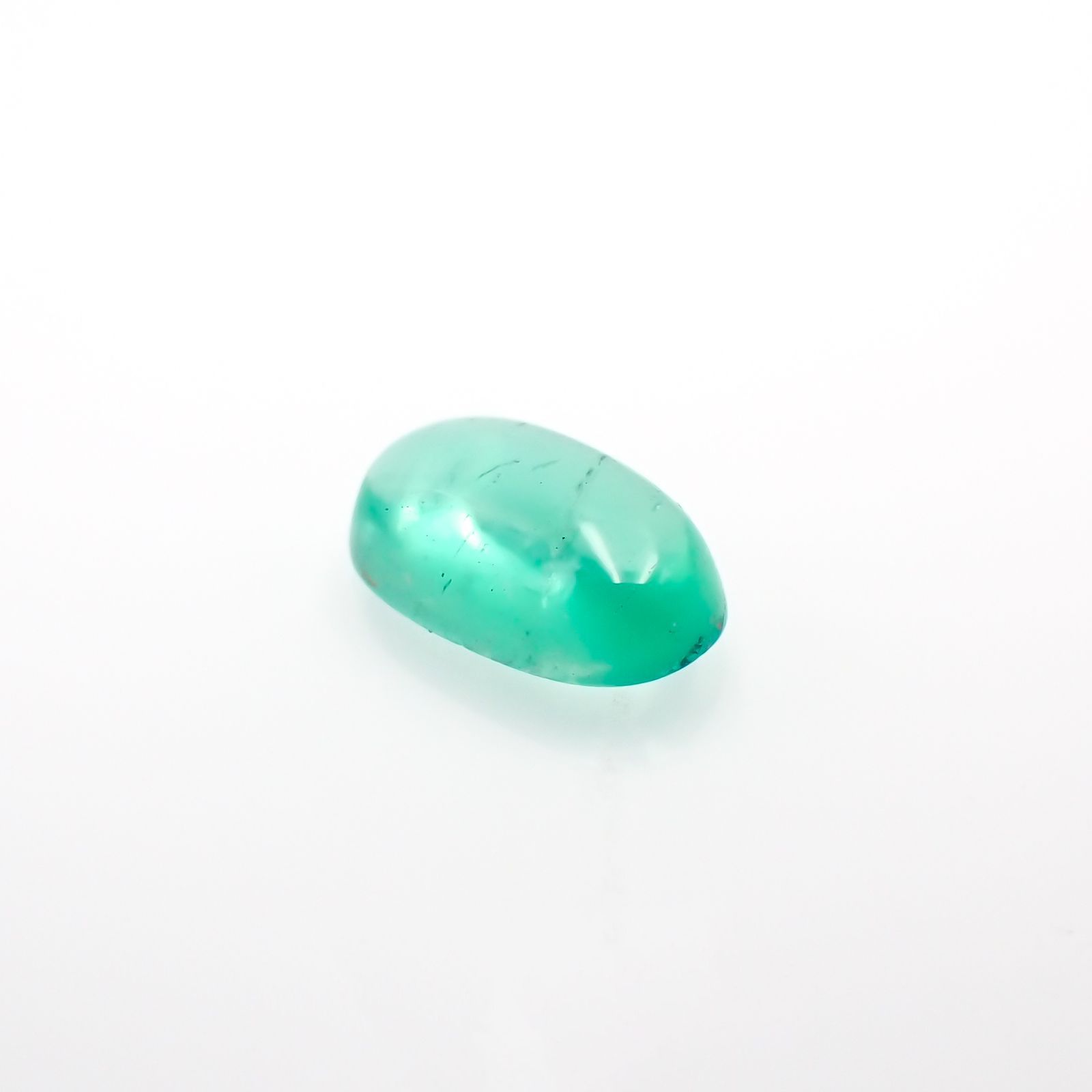 エメラルドキャッツアイ(宝石名エメラルド)コロンビア産 0.79ct 識別済[221018907]7.9x4.5mm前後