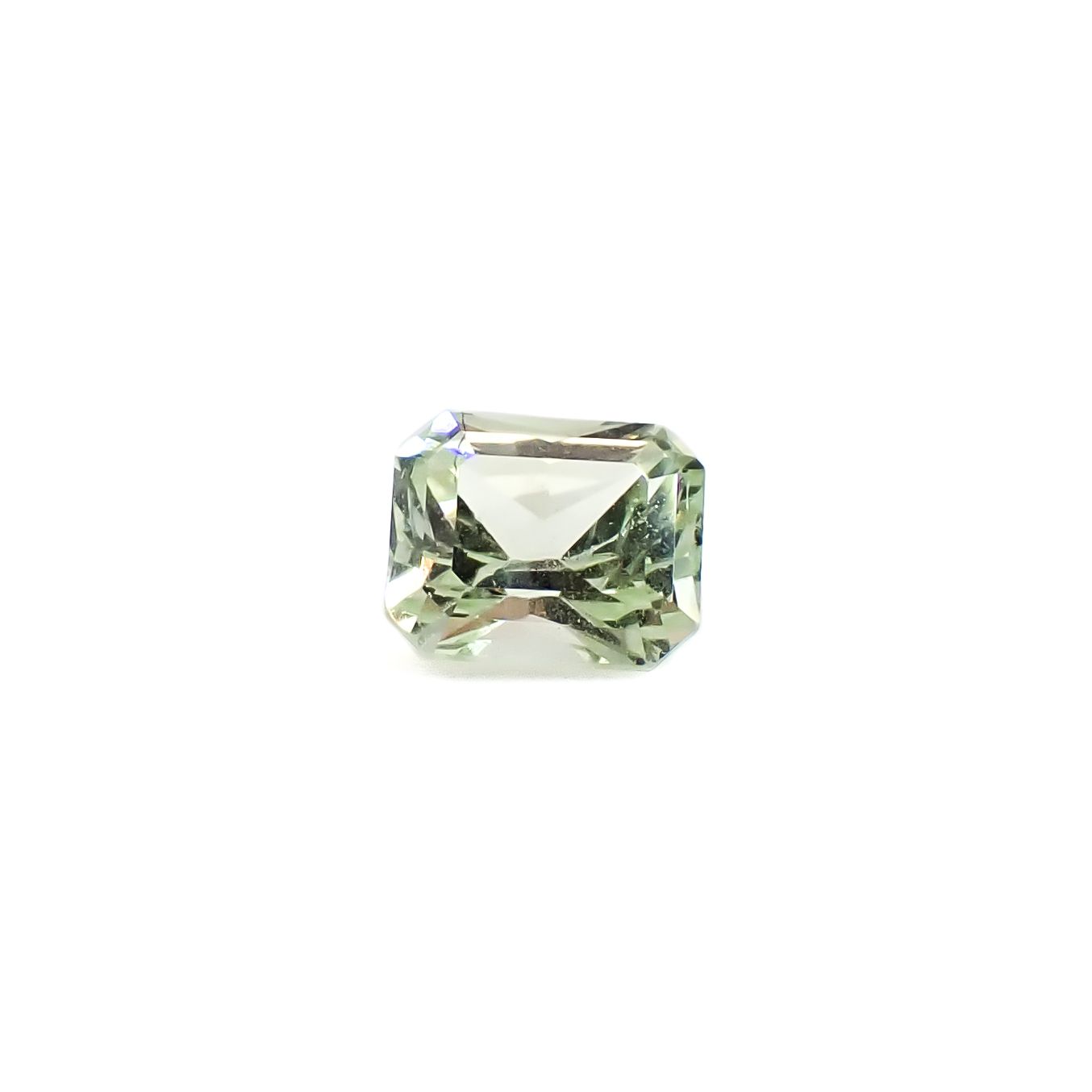 ミントガーネット タンザニア産 0.37ct / 4.3x3.5mm前後 [260932682]