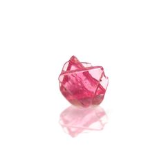 ツインクリスタルスピネル(スピネル式双晶）原石 ビルマ産 0.075ct[231124055]3x3mm前後