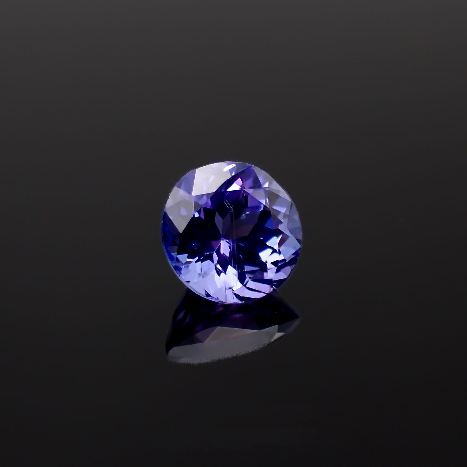 タンザナイト(宝石名タンザナイト)タンザニア産 1.49ct 識別済[221119012]6.9x6.8mm前後