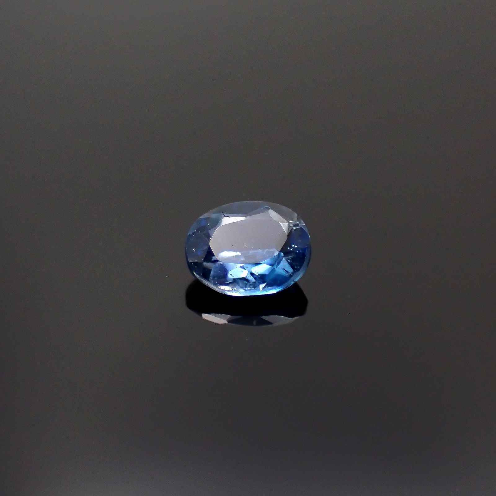 タトゥーアクアマリン ブラジル・ミナスジェライス州タトゥー鉱山産 0.19ct[240427176]4.1x3.3mm前後