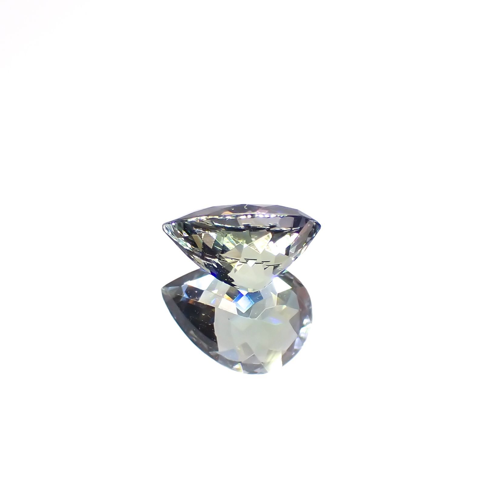 バイカラータンザナイト(宝石名ゾイサイト)タンザニア産 0.80ct 識別済[220716999]7.1x5.2mm前後