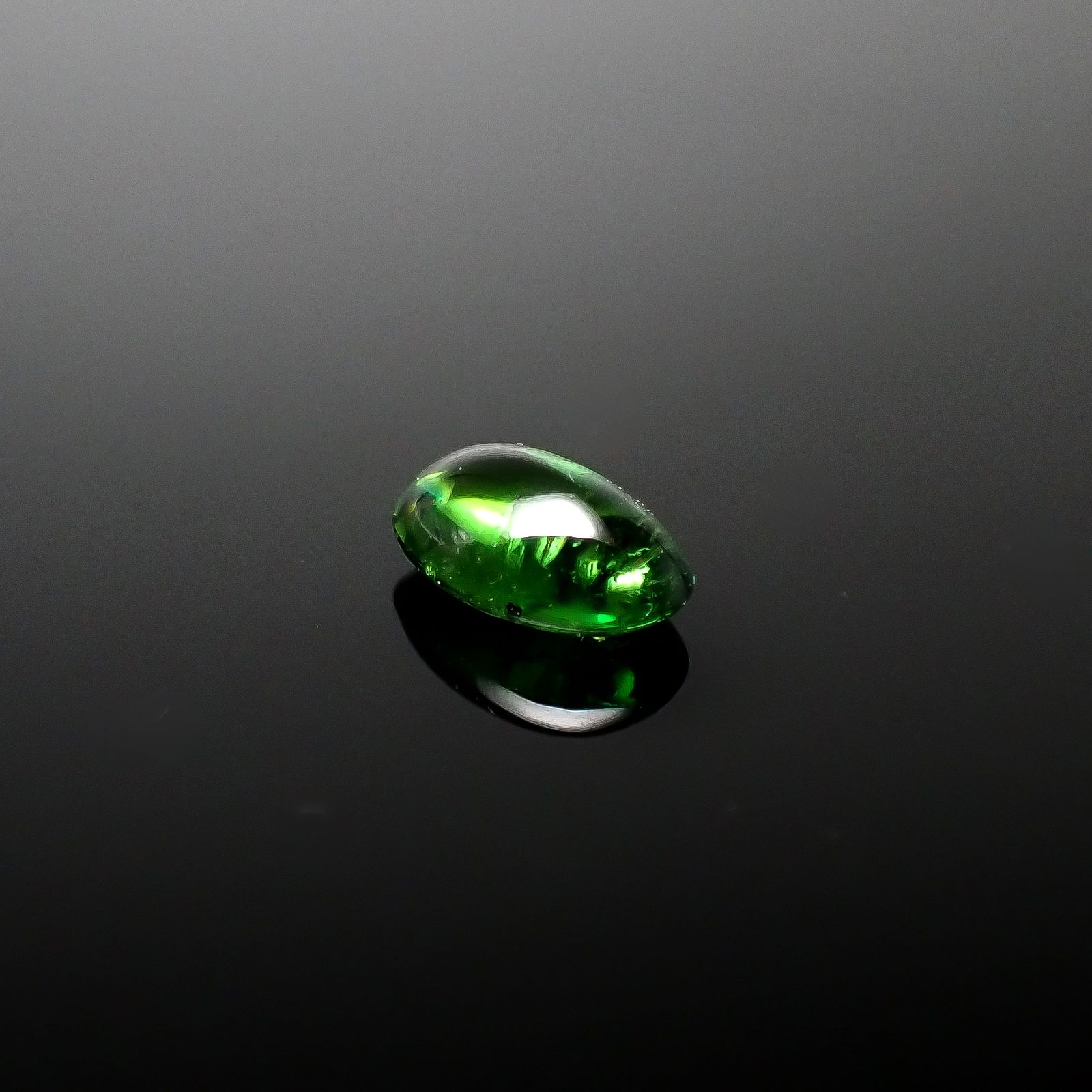 クロムトルマリン タンザニア産 0.67ct[240527777]6.8x4.3mm前後