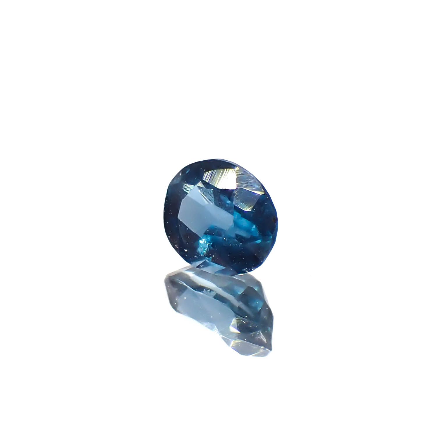 オーシャンブルーカイヤナイト(宝石名カイヤナイト)インド・オリッサ州産 0.44ct 識別済[240929161]5x3.9mm前後