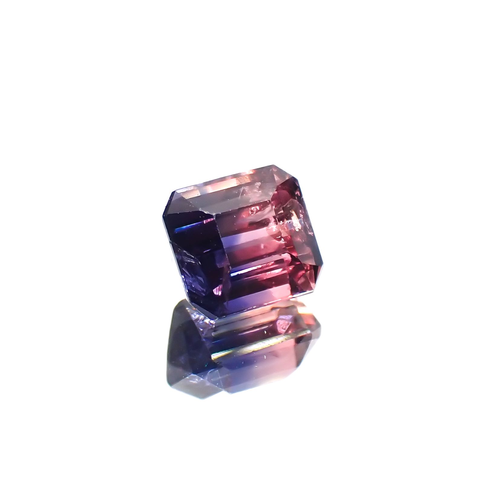ウィンザーサファイア 非加熱 タンザニア・ウィンザー産 1.00ct[230722839]5.1x4.6mm前後