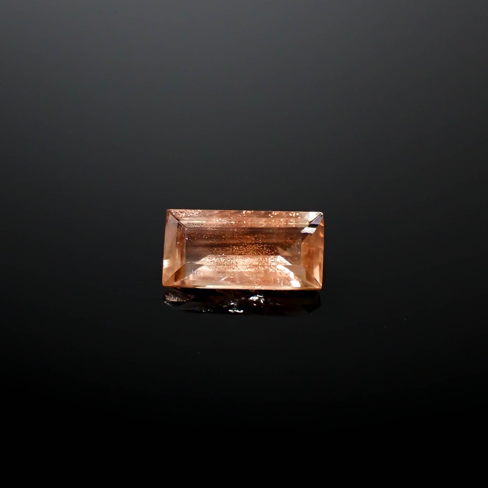 オレゴンサンストーン アメリカ・オレゴン州産 2.23ct[240627874]11.8x5.9mm前後