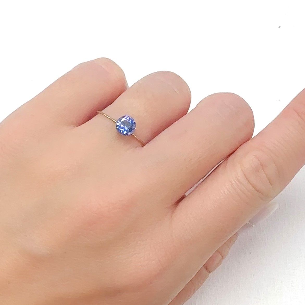 タンザナイト(宝石名タンザナイト)タンザニア産 0.67ct 識別済[240627882]5.6x5.6mm前後