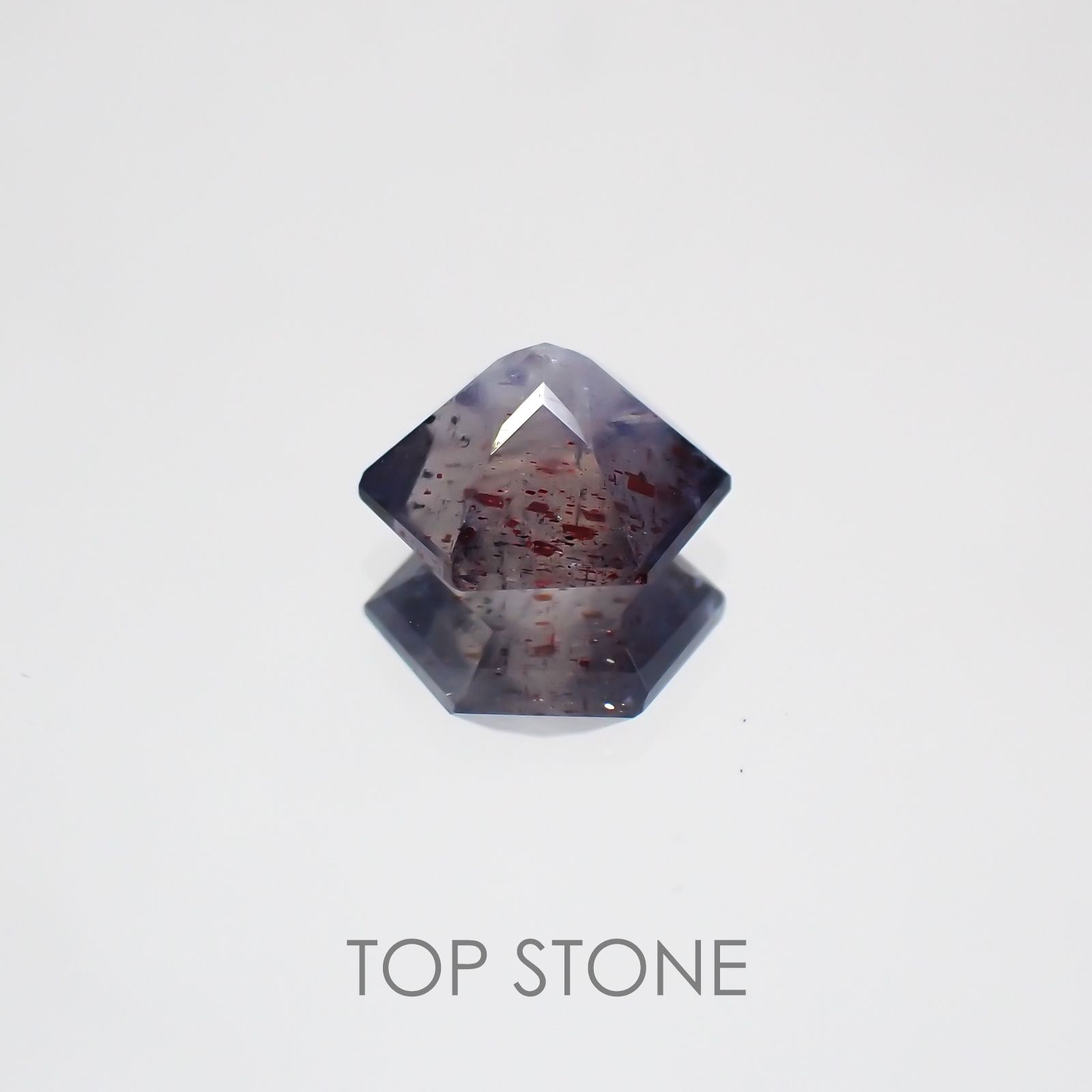 ◇ヘキサゴンカット◇ブラッドショットアイオライトSA インド産 ルース 0.77ct[210210081]6×6mm前後