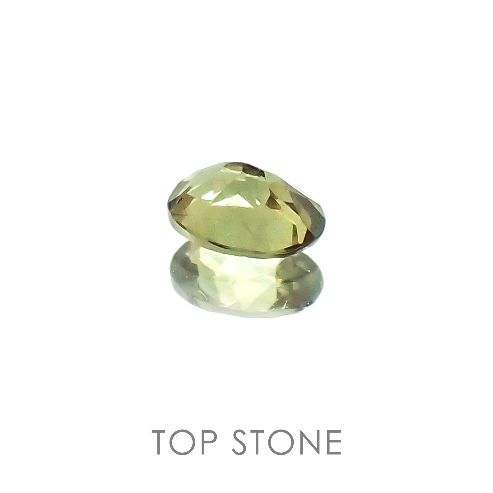 カラーチェンジガーネット タンザニア産 ルース 0.22ct[20095913]4.1×3.1mm前後