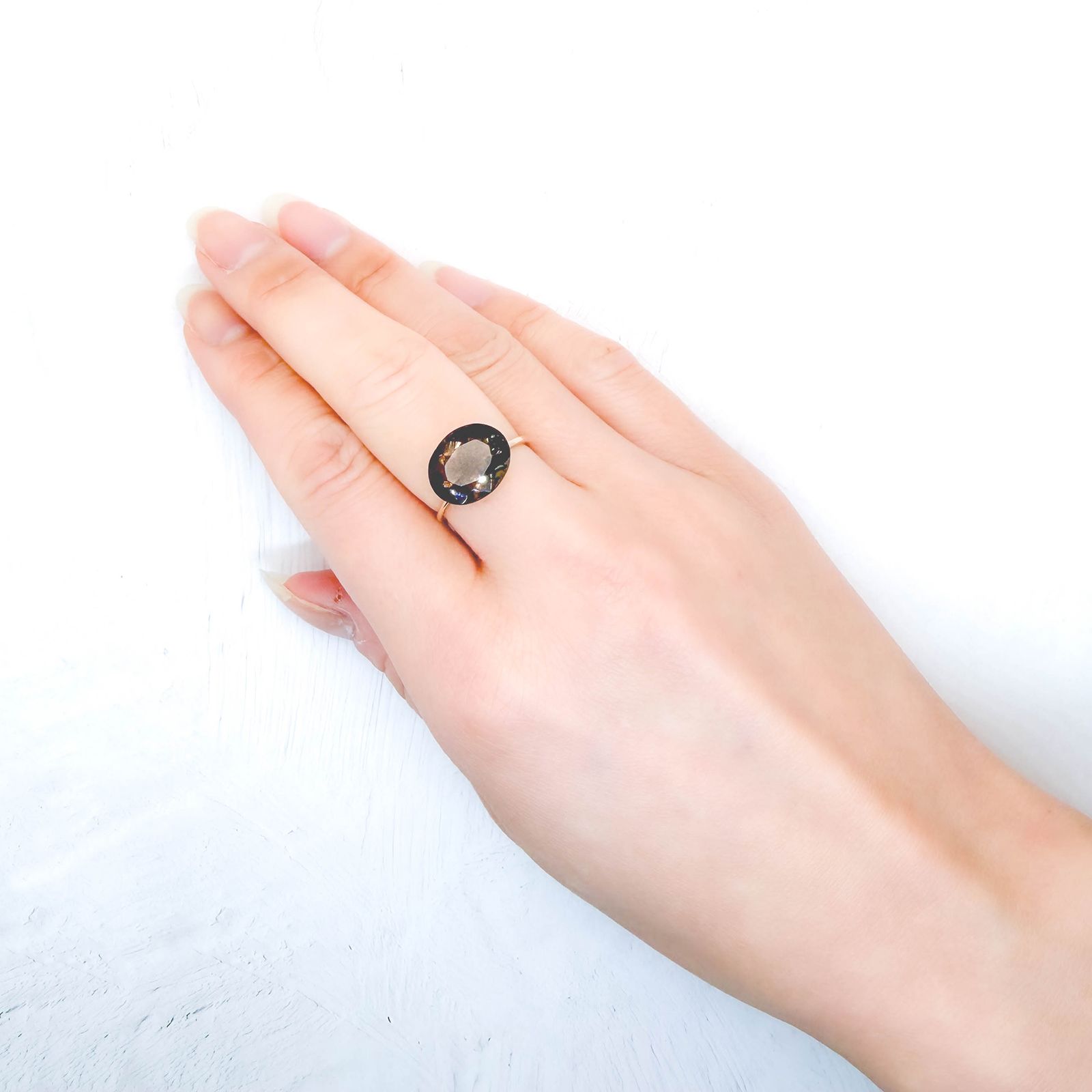 コロンビアナイト コロンビア産 4.07ct / 12.7x10.3mm前後 [260331921]