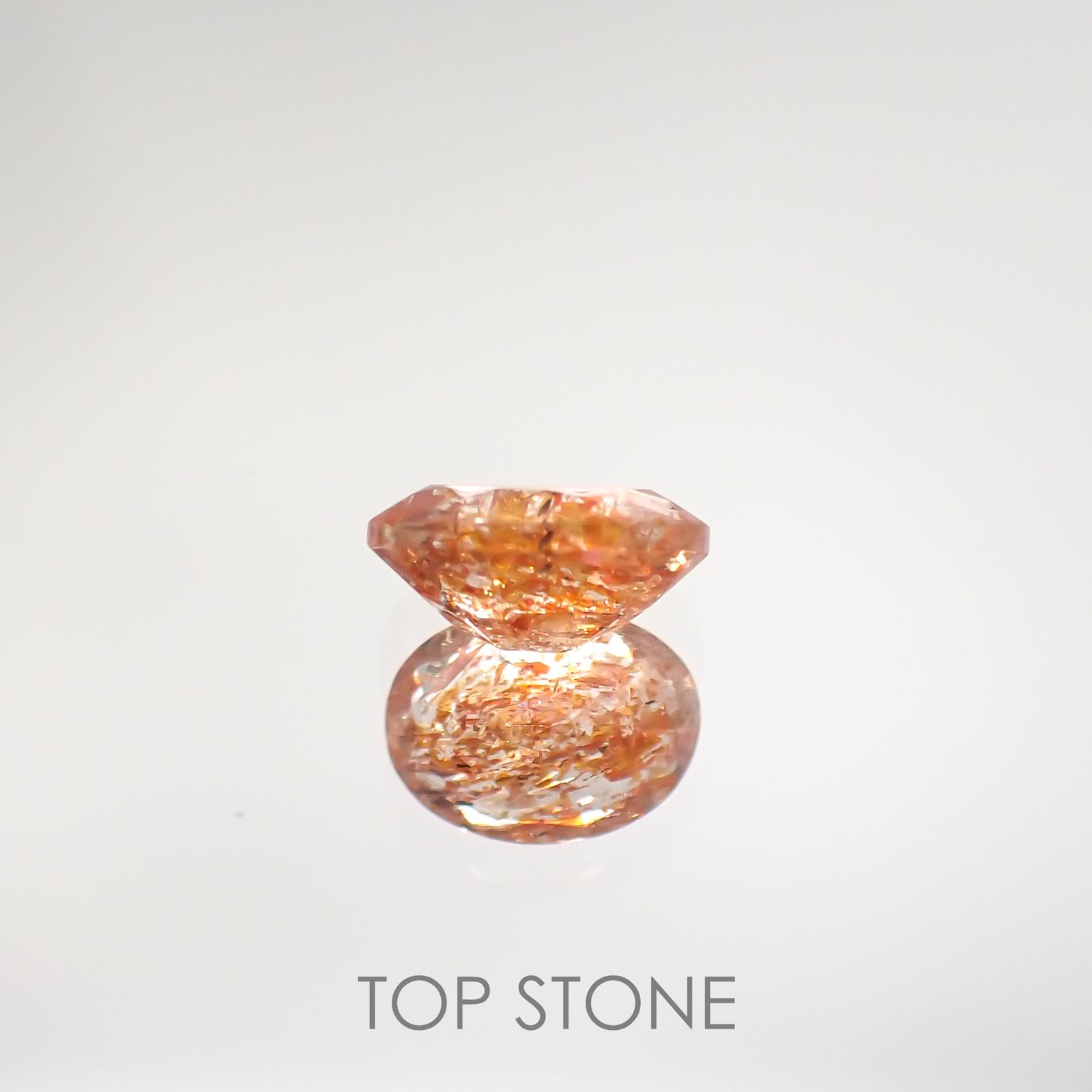 イリュージョンサンストーン(宝石名フェルドスパー) タンザニア産 0.74ct 識別済[210812293]6.8×5.1mm前後