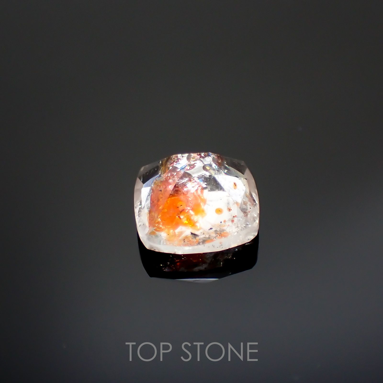 オーロラクォーツ ブラジル・ミナスジェライス産 2.99ct[220114360]8.9x8.9mm前後