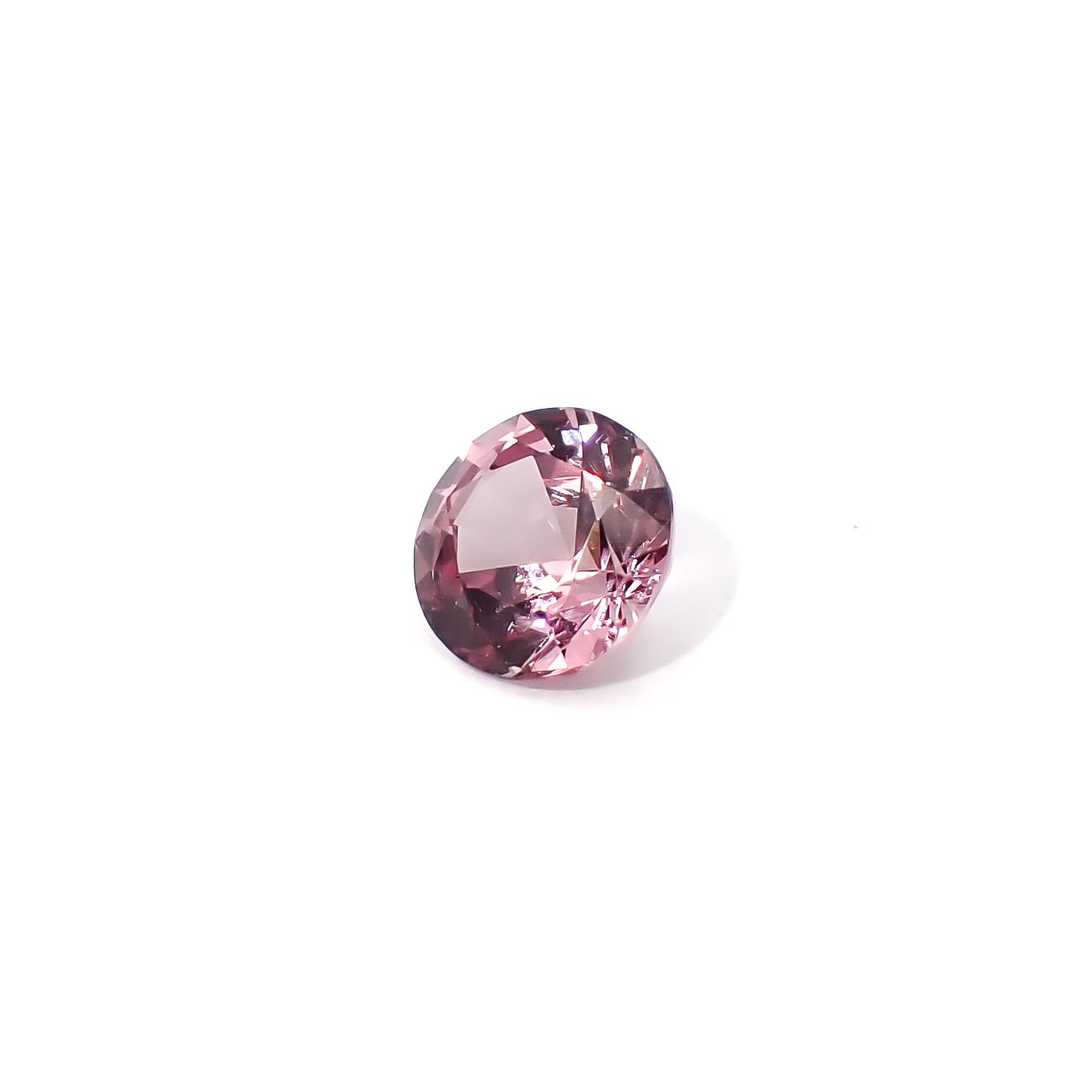 ドラゴンガーネット タンザニア産 0.58ct / 5x5mm前後 [260532240]