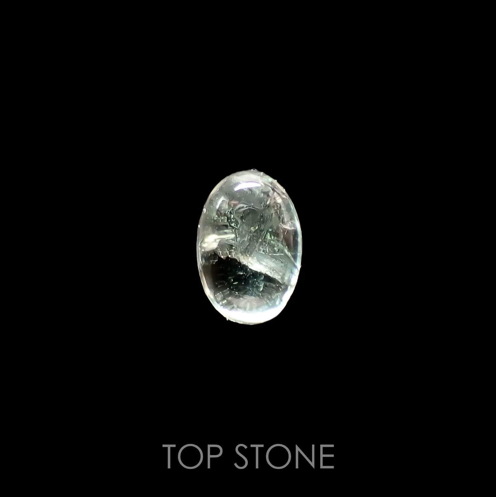 バナジウムコーネルピン(宝石名コーネルピン)タンザニア・タンガ州産 0.68ct 識別済[220115558]5.9x4.1mm前後