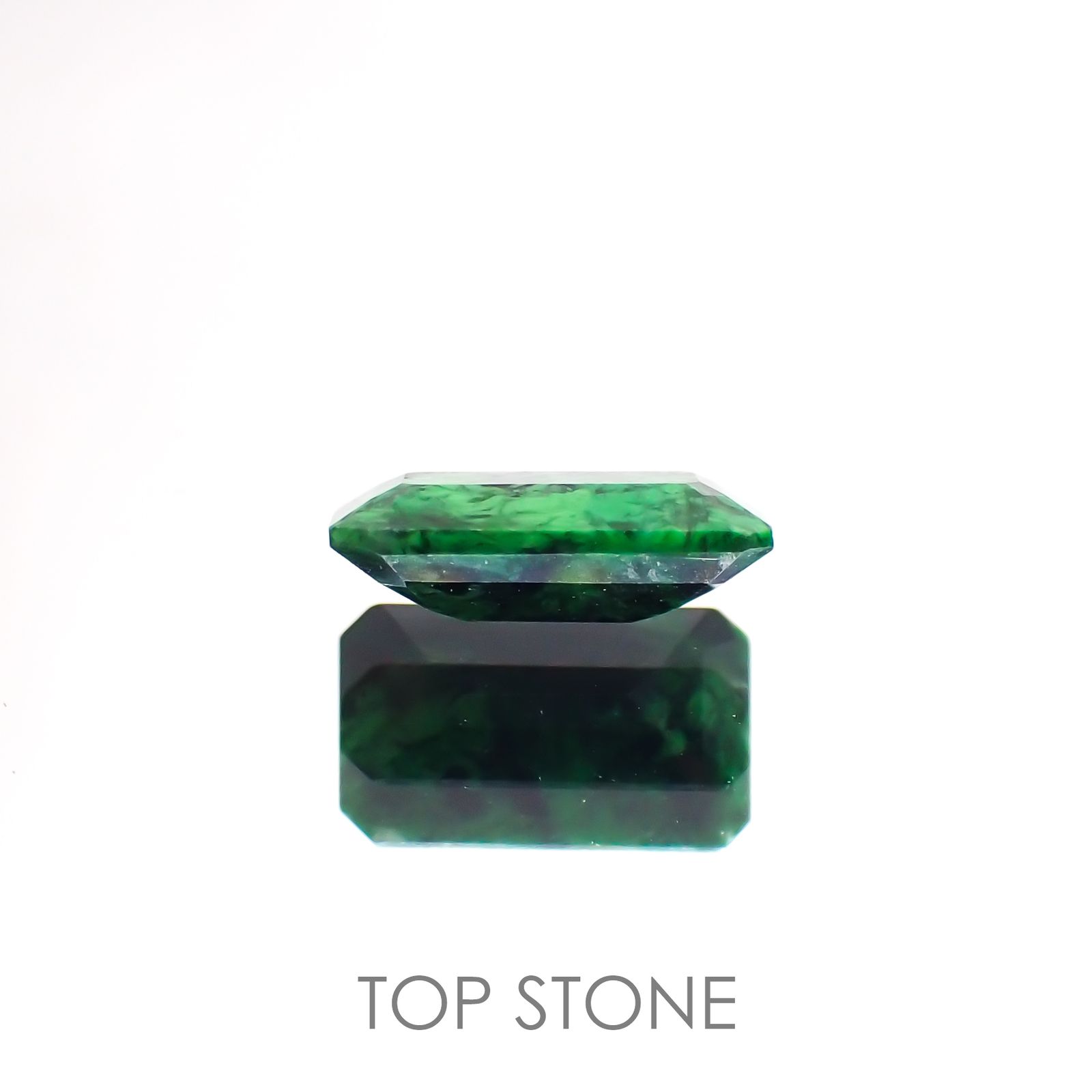 モーシッシ ビルマ産 1.21ct[220114187]8.8x5.3mm前後