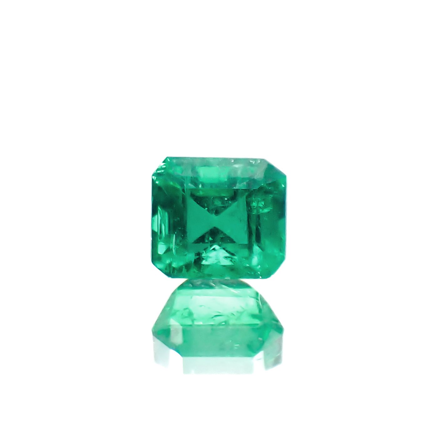 【お得！】エメラルド 緑柱石 宝石ルース　スクエア 約0.97カラット