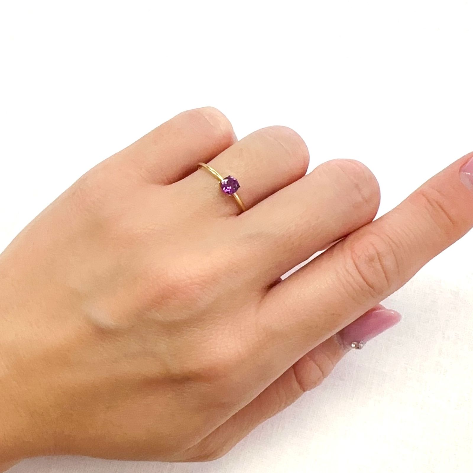 カラーシフトマラヤガーネット(宝石名ガーネット)タンザニア産 0.36ct 識別済[231124126]4.2x4.1mm前後