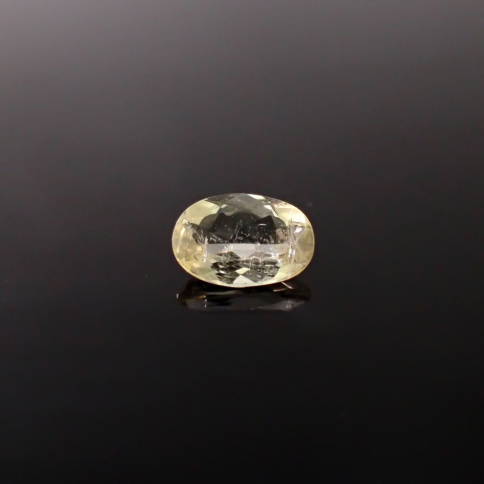 ブラジリアナイト(宝石名ブラジリアナイト)ブラジル産 識別済 0.62ct / 6.9x4.7mm前後 [260131491]