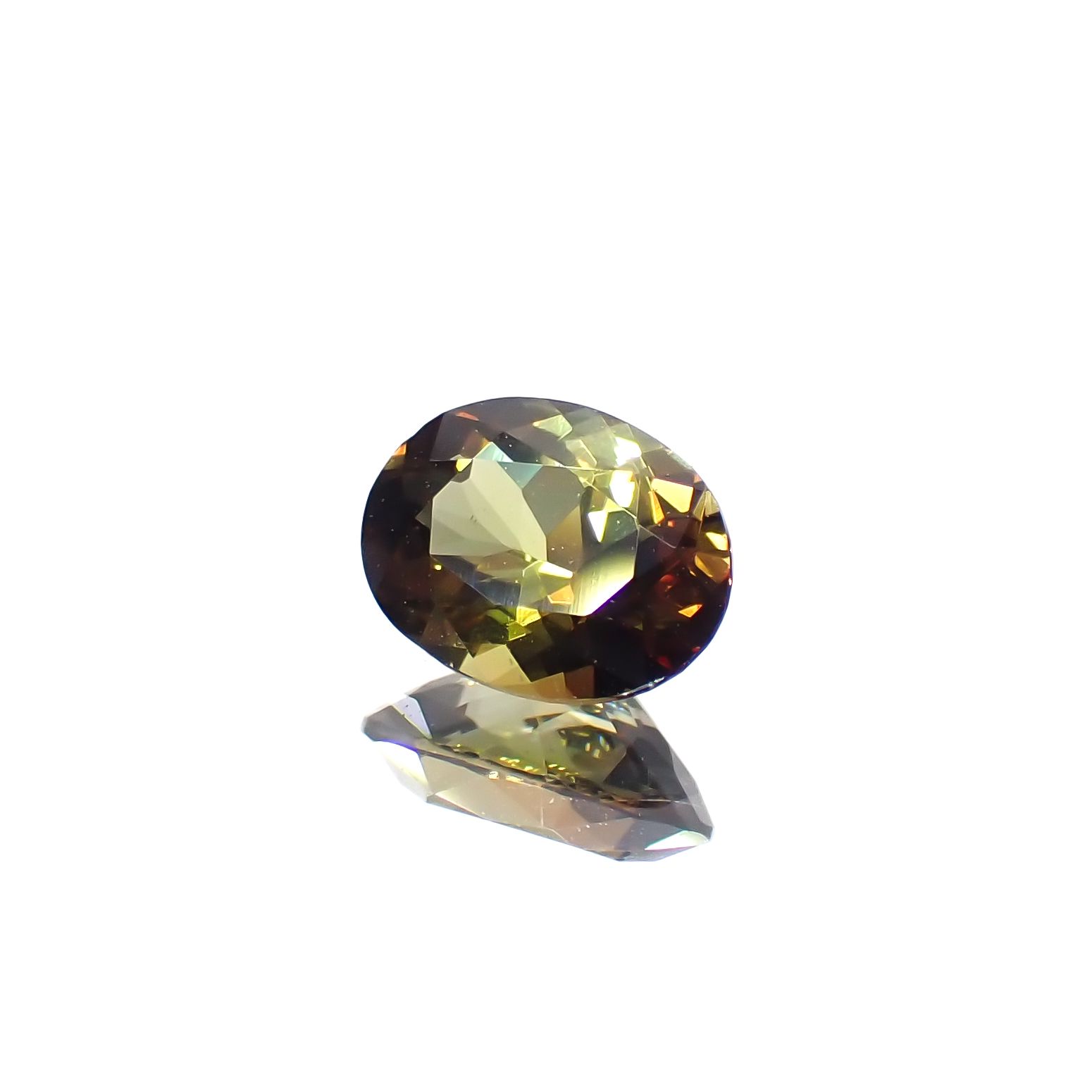 バイカラーアンダリュサイト スリランカ/マダガスカル産 0.50ct[230421598]5.9x4.5mm前後