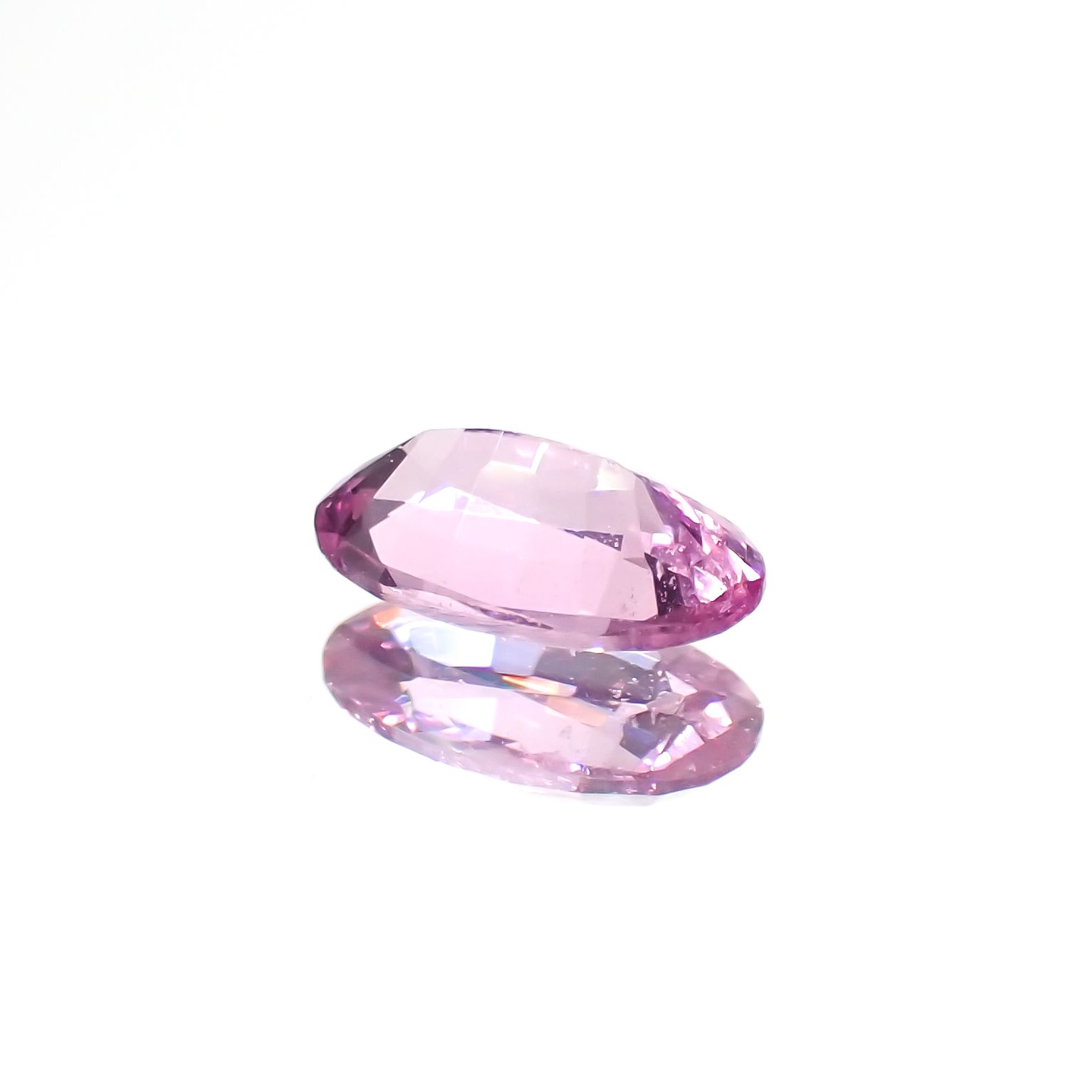 ネオンピンクサファイア スリランカ産 0.24ct[230421529]4.8x3mm前後 | TOP STONE(トップストーン)